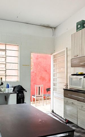 Casa à venda com 210m², 4 quartos e 2 vagas Casa à venda com 210m², 4 quartos e 2 vagasCozinha - Casa 2
