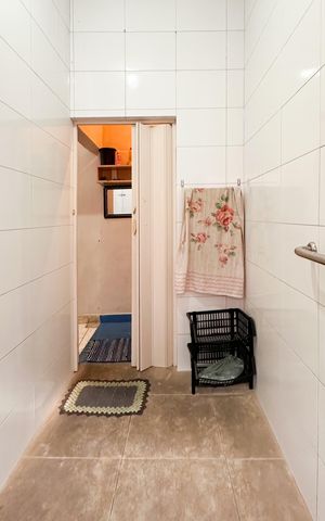 Casa à venda com 210m², 4 quartos e 2 vagas Casa à venda com 210m², 4 quartos e 2 vagasBanheiro Social - Casa 1