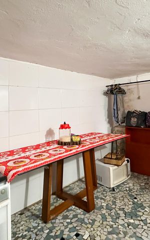 Casa à venda com 210m², 4 quartos e 2 vagas Casa à venda com 210m², 4 quartos e 2 vagasCozinha - Casa 3