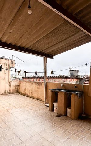 Casa à venda com 210m², 4 quartos e 2 vagas Casa à venda com 210m², 4 quartos e 2 vagasÁrea de Serviço - Casa 1