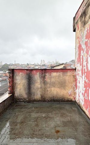 Casa à venda com 210m², 4 quartos e 2 vagas Casa à venda com 210m², 4 quartos e 2 vagasSacada do Quarto 2 - Casa 2