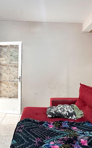 Casa à venda com 210m², 4 quartos e 2 vagas Casa à venda com 210m², 4 quartos e 2 vagasSala - Casa 1