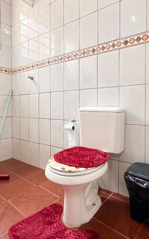 Casa à venda com 210m², 4 quartos e 2 vagas Casa à venda com 210m², 4 quartos e 2 vagasBanheiro da Suíte - Casa 1