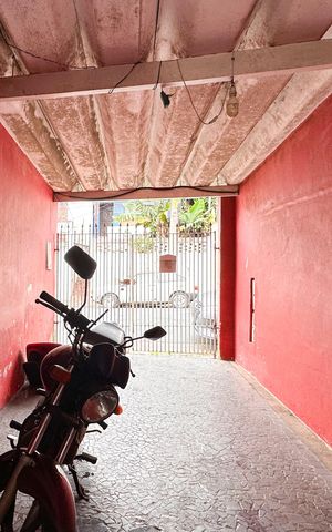 Casa à venda com 210m², 4 quartos e 2 vagas Casa à venda com 210m², 4 quartos e 2 vagasGaragem - Casa 2