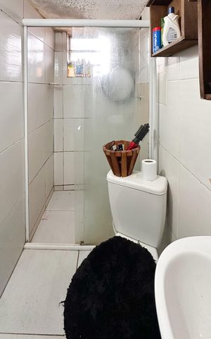 Casa à venda com 210m², 4 quartos e 2 vagas Casa à venda com 210m², 4 quartos e 2 vagasBanheiro Social - Casa 3