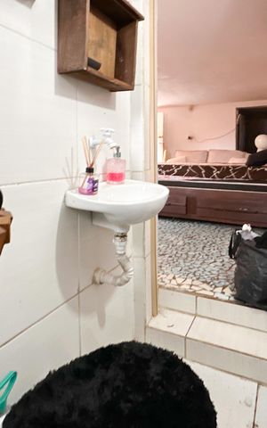 Casa à venda com 210m², 4 quartos e 2 vagas Casa à venda com 210m², 4 quartos e 2 vagasBanheiro Social - Casa 3