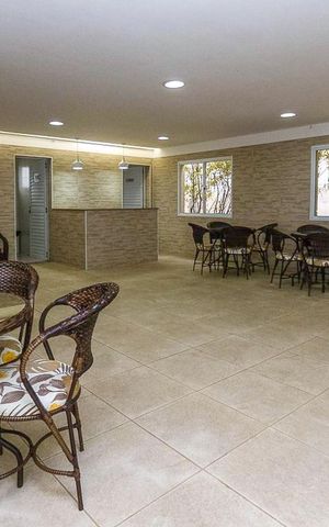 Apartamento à venda com 61m², 3 quartos e 1 vaga Apartamento à venda com 61m², 3 quartos e 1 vagaÁrea comum - Salão de festas