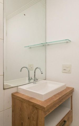 Apartamento à venda com 61m², 3 quartos e 1 vaga Apartamento à venda com 61m², 3 quartos e 1 vagaBanheiro da Suíte