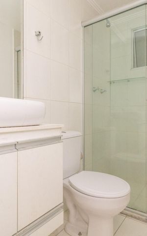 Apartamento à venda com 61m², 3 quartos e 1 vaga Apartamento à venda com 61m², 3 quartos e 1 vagaBanheiro Social