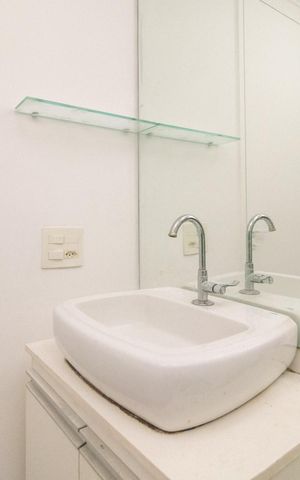 Apartamento à venda com 61m², 3 quartos e 1 vaga Apartamento à venda com 61m², 3 quartos e 1 vagaBanheiro Social