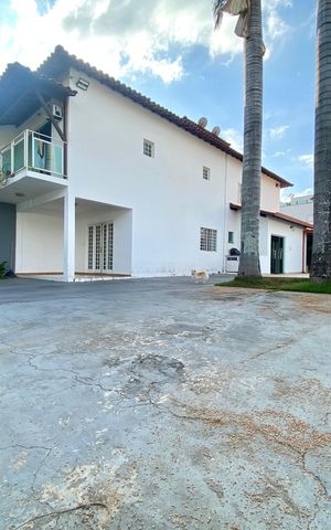 Casa à venda com 500m², 3 quartos e 5 vagasÁrea externa