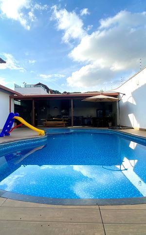 Casa à venda com 500m², 3 quartos e 5 vagasÁrea externa