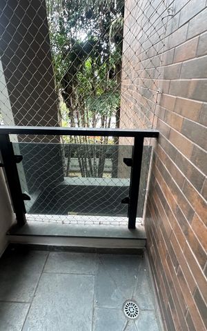 Apartamento à venda com 164m², 3 quartos e 2 vagas Apartamento à venda com 164m², 3 quartos e 2 vagasVaranda