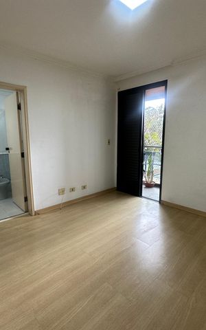 Apartamento à venda com 164m², 3 quartos e 2 vagas Apartamento à venda com 164m², 3 quartos e 2 vagasSuíte 1