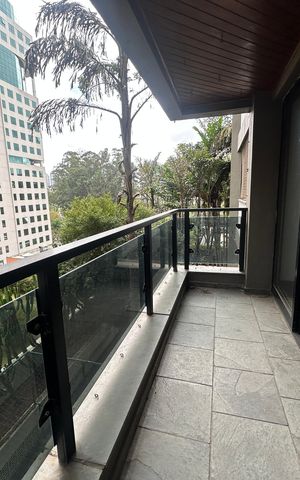 Apartamento à venda com 164m², 3 quartos e 2 vagas Apartamento à venda com 164m², 3 quartos e 2 vagasVaranda da Sala