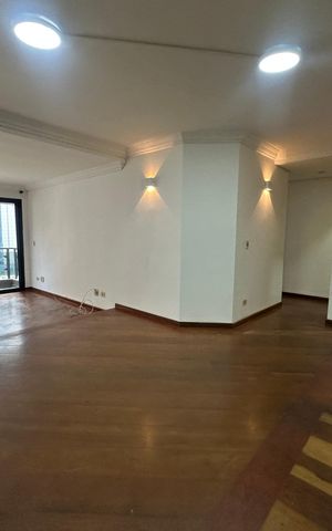 Apartamento à venda com 164m², 3 quartos e 2 vagas Apartamento à venda com 164m², 3 quartos e 2 vagasSala