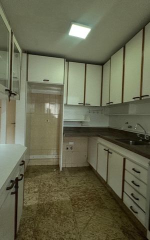 Apartamento à venda com 164m², 3 quartos e 2 vagas Apartamento à venda com 164m², 3 quartos e 2 vagasCozinha