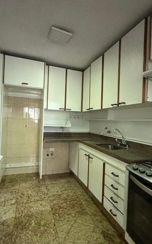 Apartamento à venda com 164m², 3 quartos e 2 vagas Apartamento à venda com 164m², 3 quartos e 2 vagasCozinha