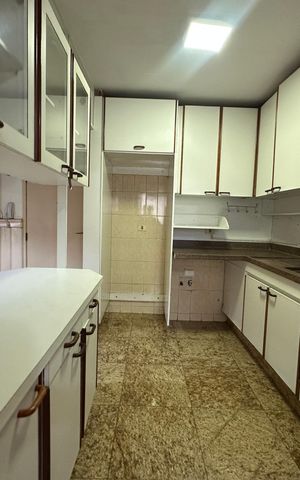 Apartamento à venda com 164m², 3 quartos e 2 vagas Apartamento à venda com 164m², 3 quartos e 2 vagasCozinha