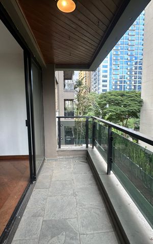Apartamento à venda com 164m², 3 quartos e 2 vagas Apartamento à venda com 164m², 3 quartos e 2 vagasVaranda da Sala
