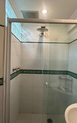 Apartamento à venda com 164m², 3 quartos e 2 vagas Apartamento à venda com 164m², 3 quartos e 2 vagasBanheiro da Suíte 2