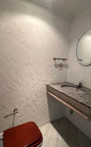 Apartamento à venda com 164m², 3 quartos e 2 vagas Apartamento à venda com 164m², 3 quartos e 2 vagasLavabo