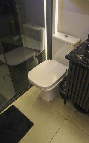 Apartamento à venda com 113m², 3 quartos e 2 vagasBanheiro da Suíte