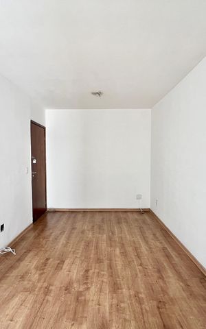 Apartamento à venda com 60m², 3 quartos e 1 vaga Apartamento à venda com 60m², 3 quartos e 1 vagaSala