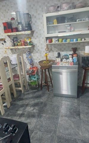 Casa de condomínio à venda com 159m², 4 quartos e 5 vagas Casa de condomínio à venda com 159m², 4 quartos e 5 vagasCozinha