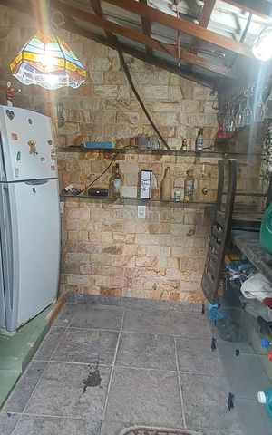 Casa de condomínio à venda com 159m², 4 quartos e 5 vagas Casa de condomínio à venda com 159m², 4 quartos e 5 vagasÁrea externa