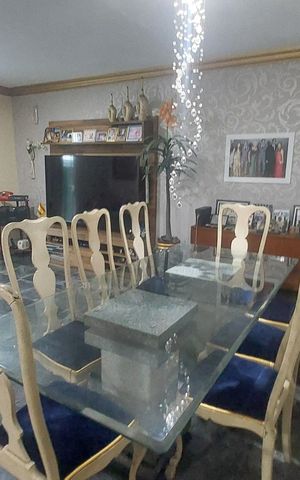 Casa de condomínio à venda com 159m², 4 quartos e 5 vagas Casa de condomínio à venda com 159m², 4 quartos e 5 vagasSala