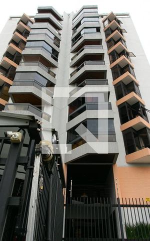 Apartamento à venda com 90m², 3 quartos e 2 vagas Apartamento à venda com 90m², 3 quartos e 2 vagasFachada