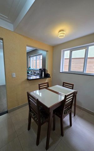 Casa à venda com 180m², 3 quartos e 2 vagas Casa à venda com 180m², 3 quartos e 2 vagasSala de jantar