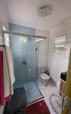 Casa à venda com 180m², 3 quartos e 2 vagas Casa à venda com 180m², 3 quartos e 2 vagasBanheiro