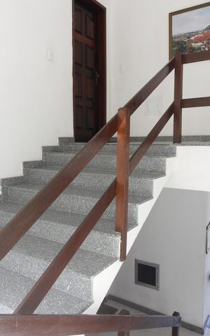 Apartamento para alugar com 55m², 2 quartos e 1 vagaEscadas