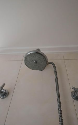 Apartamento à venda com 110m², 3 quartos e 2 vagas Apartamento à venda com 110m², 3 quartos e 2 vagasBanheiro da Suíte