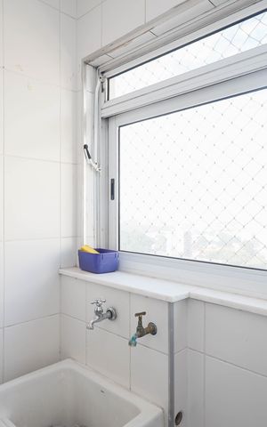 Apartamento à venda com 110m², 3 quartos e 2 vagas Apartamento à venda com 110m², 3 quartos e 2 vagasÁrea de Serviço
