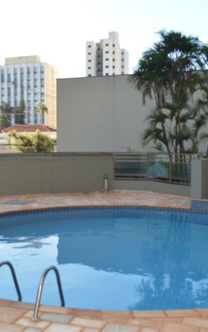 Apartamento para alugar com 178m², 3 quartos e 2 vagasÁrea comum - Piscina