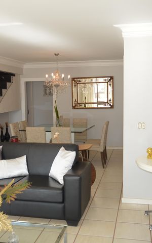 Apartamento para alugar com 178m², 3 quartos e 2 vagasSala