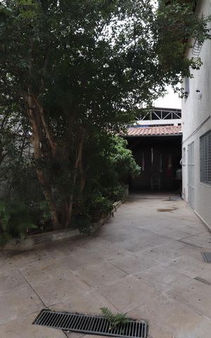 Casa à venda com 600m², 6 quartos e 6 vagasQuintal