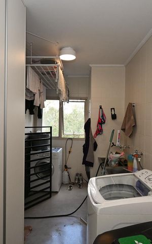 Apartamento à venda com 271m², 5 quartos e 4 vagasÁrea de Serviço 