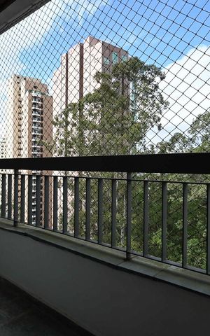 Apartamento à venda com 271m², 5 quartos e 4 vagasVaranda do Quarto 2