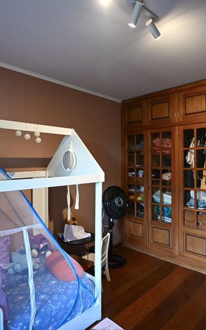 Apartamento à venda com 271m², 5 quartos e 4 vagasQuarto 2