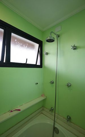 Apartamento à venda com 271m², 5 quartos e 4 vagasBanheiro Suíte 2