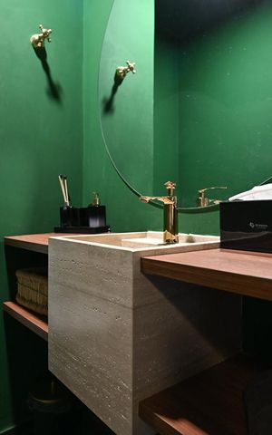 Apartamento à venda com 271m², 5 quartos e 4 vagasLavabo