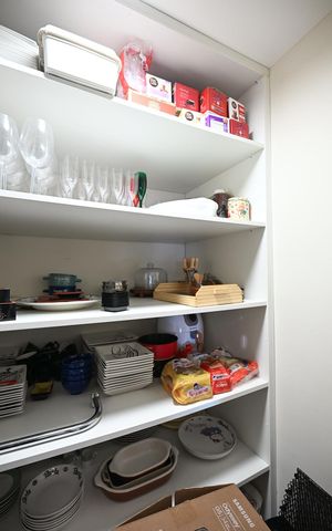 Apartamento à venda com 271m², 5 quartos e 4 vagasDespensa
