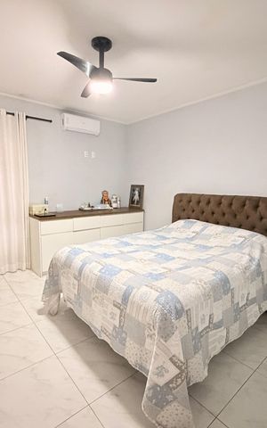 Casa à venda com 169m², 3 quartos e 6 vagasSuíte