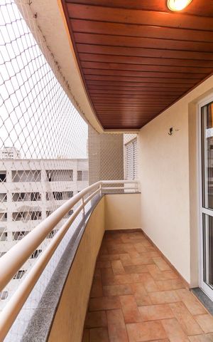 Apartamento à venda com 89m², 3 quartos e 2 vagas Apartamento à venda com 89m², 3 quartos e 2 vagasVaranda