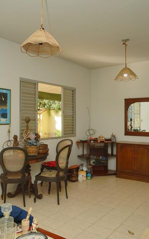 Casa para alugar com 480m², 4 quartos e 3 vagas Casa para alugar com 480m², 4 quartos e 3 vagasSala