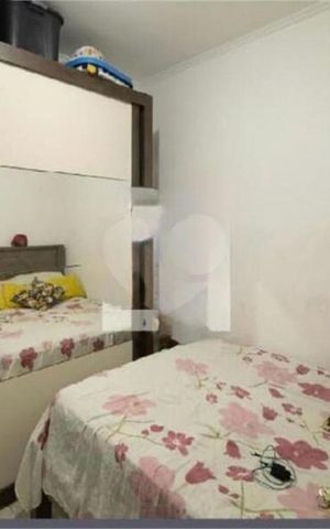 Casa de condomínio à venda com 33m², 2 quartos e sem vaga